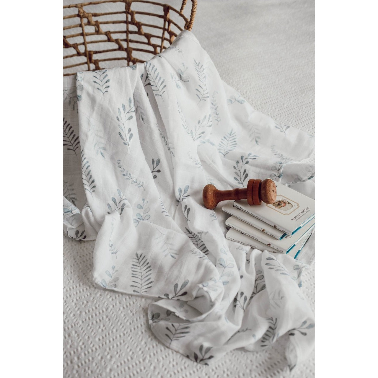 Snuggle Hunny Kids - Organic Muslin Wrap - Wild Fern