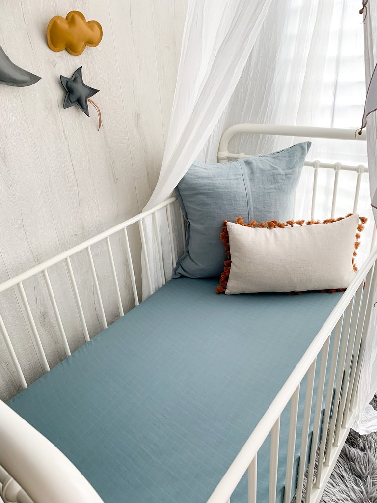 Pop Ya Tot - Cotton Muslin Bassinet Sheet - Pewter Blue
