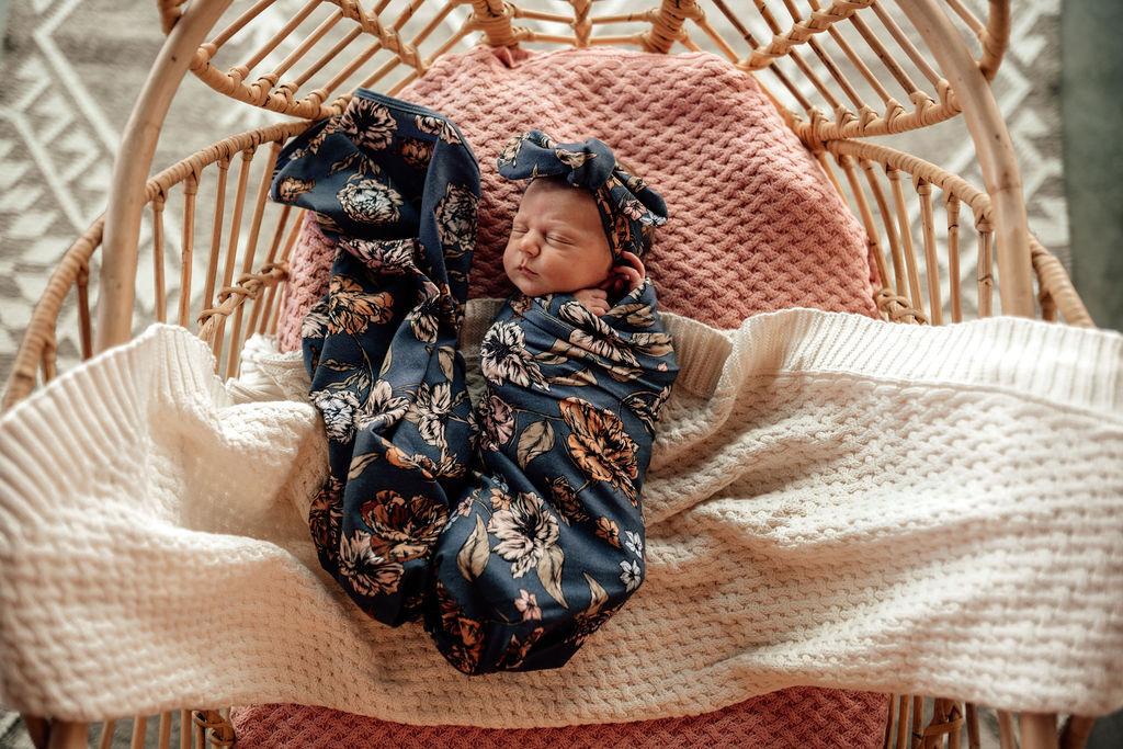 Snuggle Hunny Kids - Jersey Baby Wrap Swaddle & Topknot (Set) - Belle