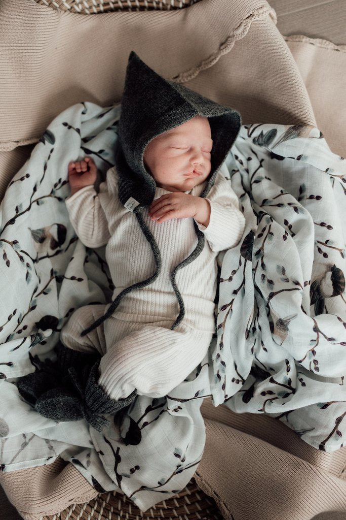 Snuggle Hunny Kids - Organic Muslin Wrap - Bluebird - Carry Them Close