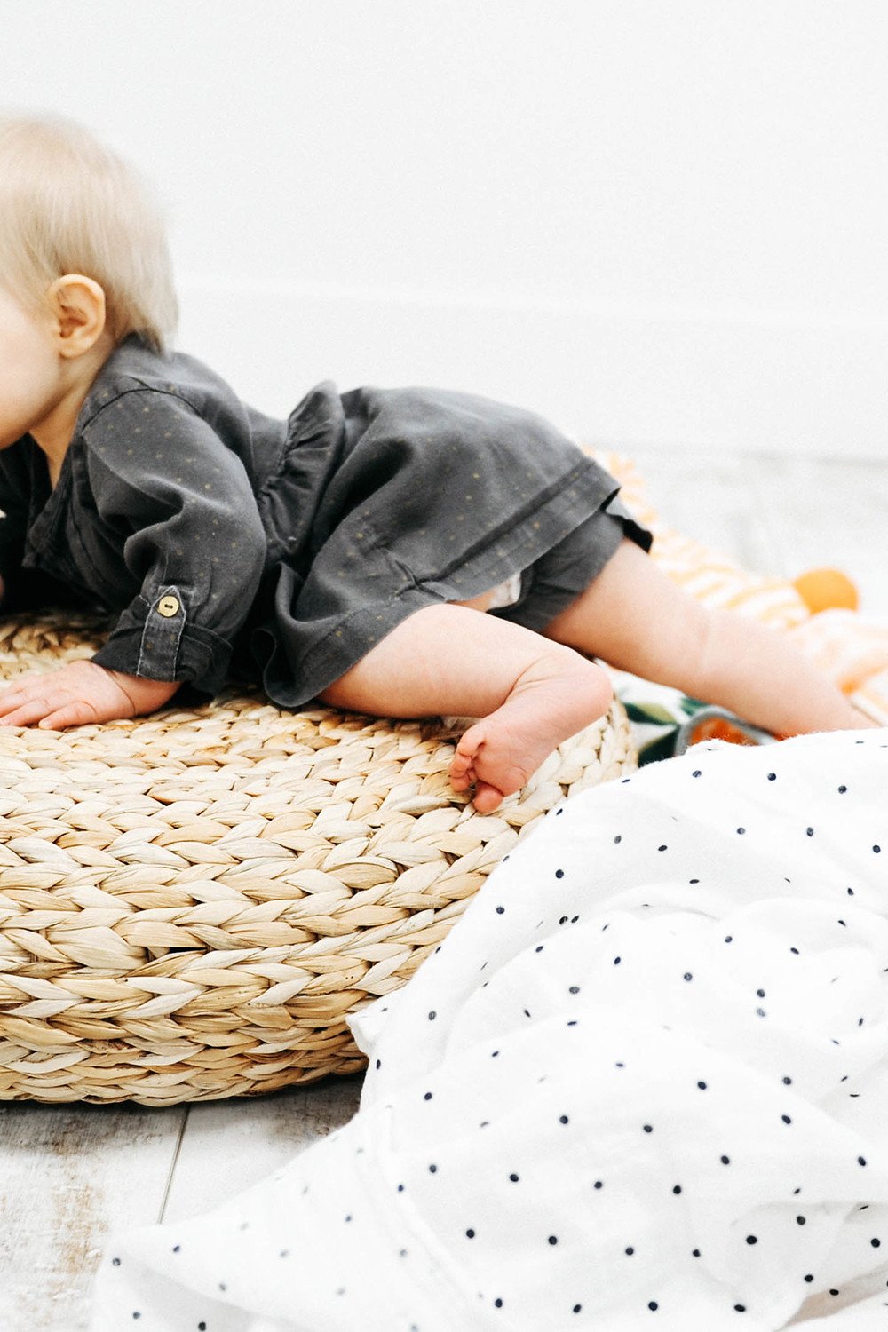 Clementine Kids - Cotton Muslin Baby Swaddle - Black & White Polka Dot