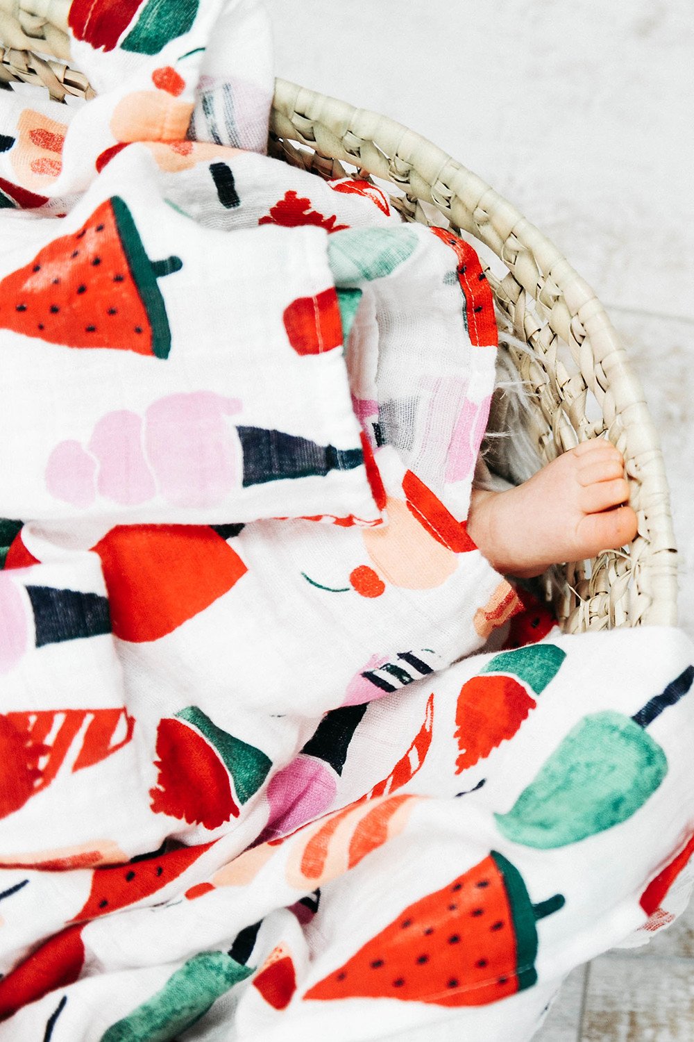 Clementine Kids - Cotton Muslin Baby Swaddle - Ice Cream