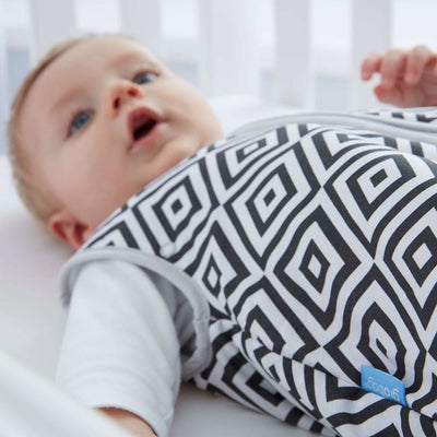 Grobag - Diamonds Black Travel 2.5 Tog - Baby Sleeping Bags - The Gro Company - Afterpay - Zippay Carry Them Close