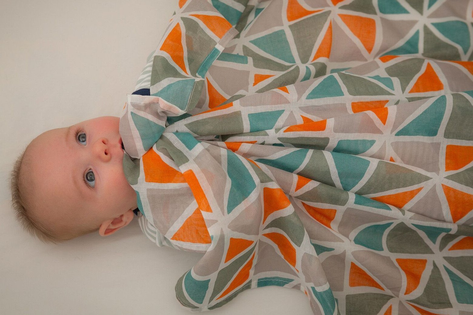 Emotion & Kids - Muslin Swaddle Wrap - Multi colour Triangle