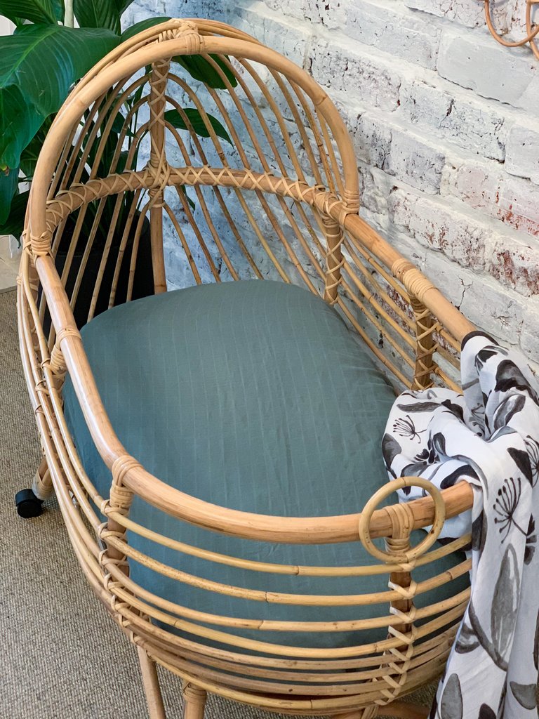 Pop Ya Tot - Cotton Muslin Bassinet Sheet - Soft Moss