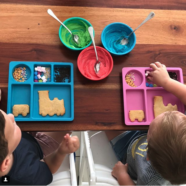 Lunch Punch Sandwich Cutters Pair - Transit