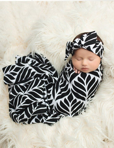 Posh Peanut - Bamboo Baby Swaddle Set - Black Leaves