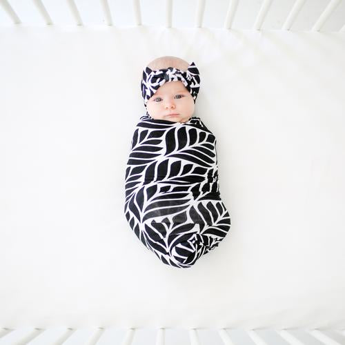 Posh Peanut - Bamboo Baby Swaddle Set - Black Leaves