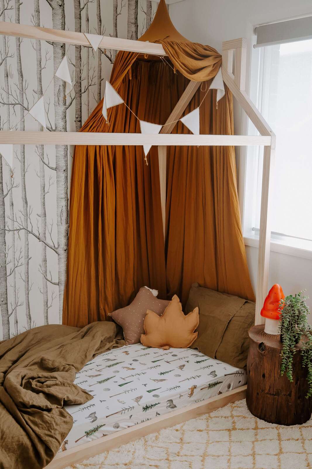 Snuggle Hunny Kids - Fitted Cot Sheet - Alpha