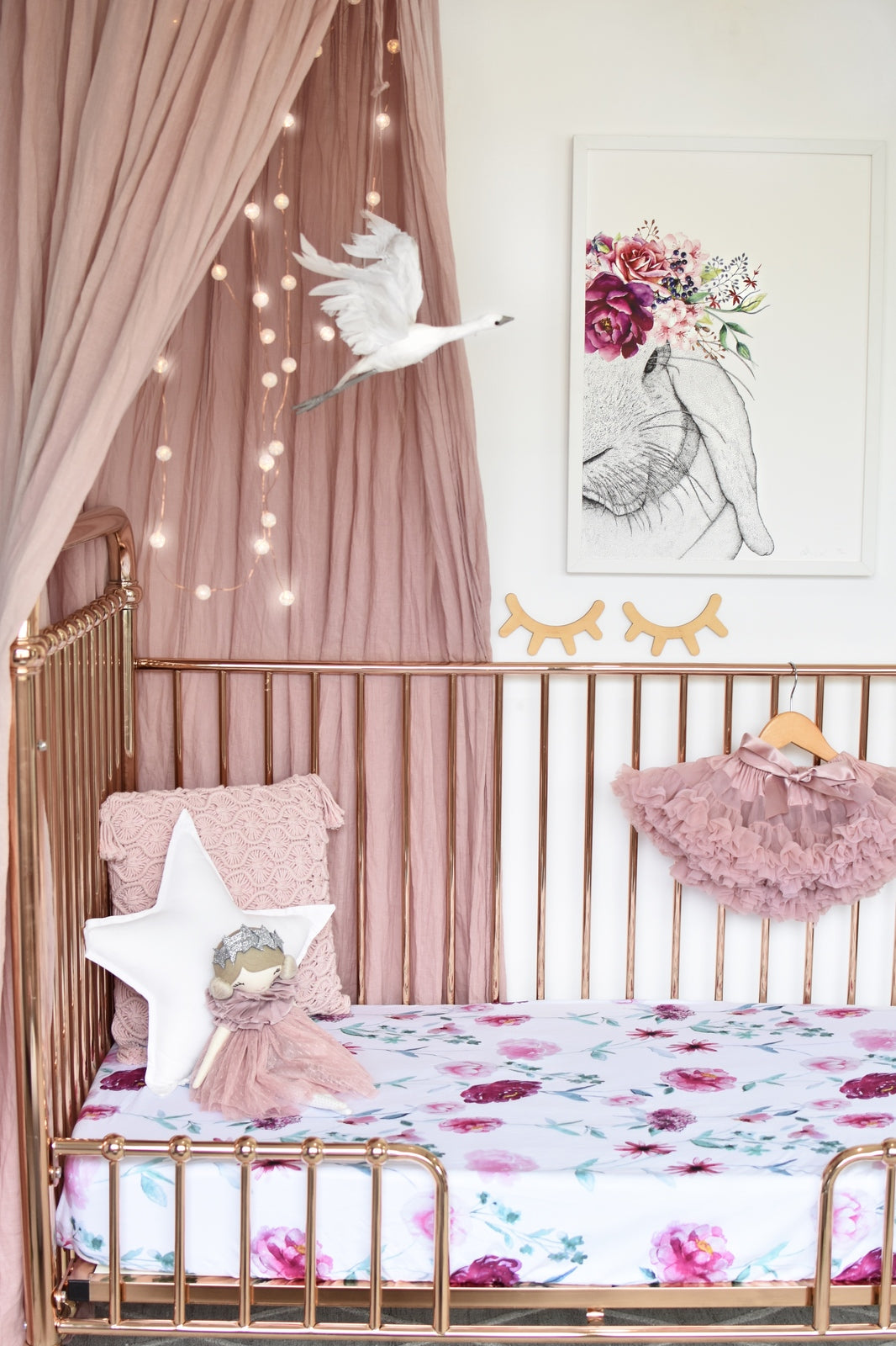 Snuggle Hunny Kids - Fitted Cot Sheet - Wanderlust