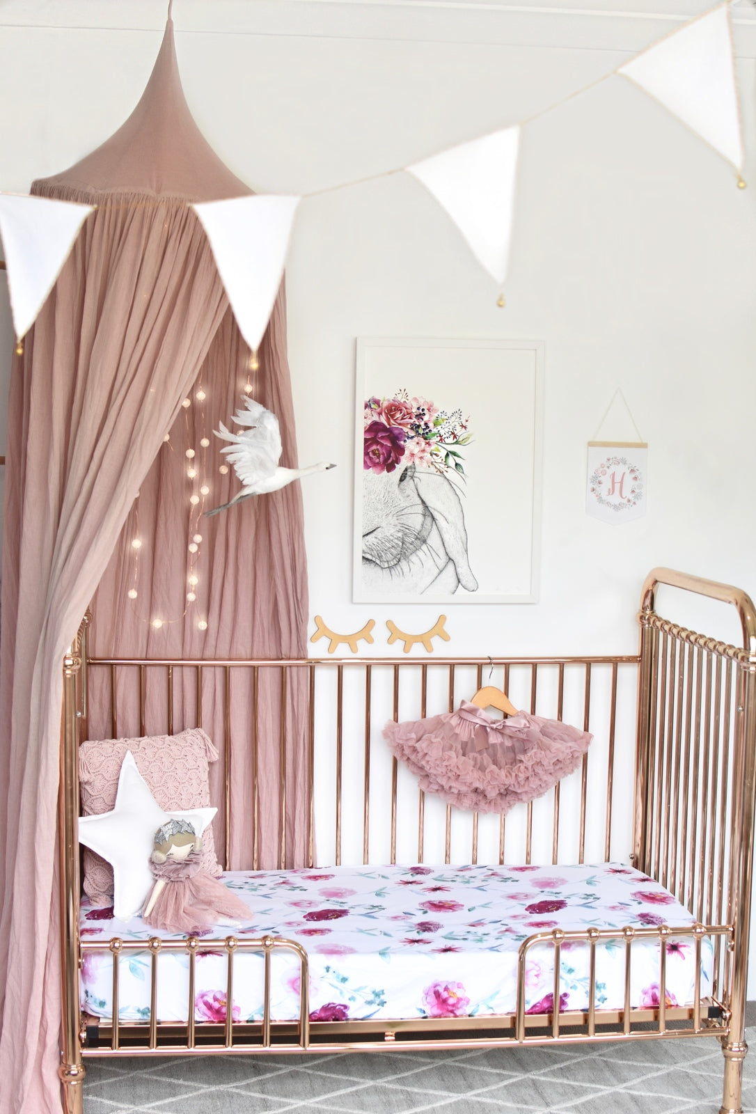 Snuggle Hunny Kids - Fitted Cot Sheet - Wanderlust