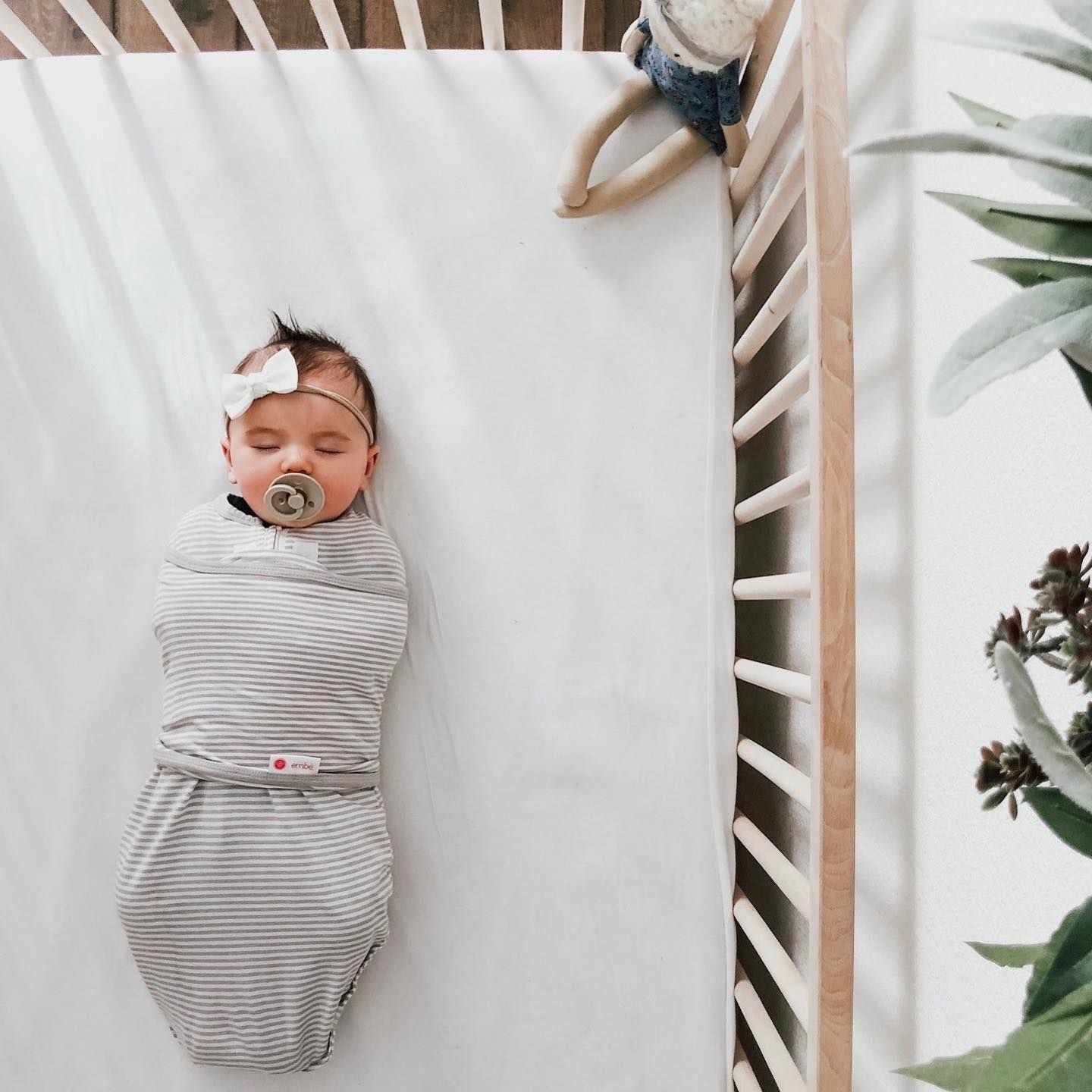 Embe - Starter 2-way Long Sleeve Swaddle - Gray Stripe