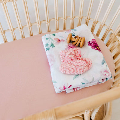 Snuggle Hunny Kids - Bassinet Fitted Sheet / Change Pad Cover - Lullaby Pink