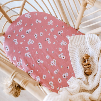 Snuggle Hunny Kids - Bassinet Fitted Sheet / Change Pad Cover - Daisy