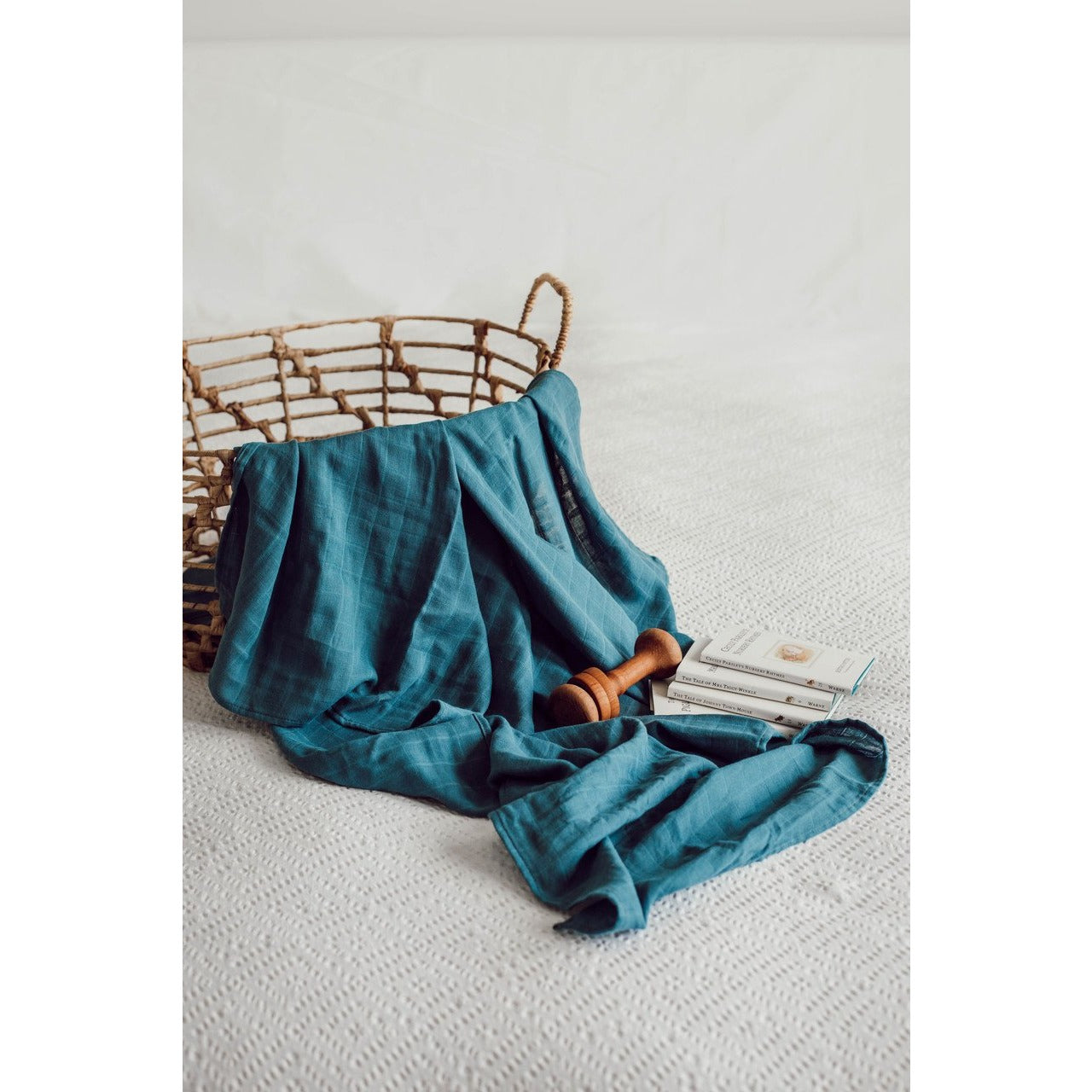 Snuggle Hunny Kids - Organic Muslin Wrap - Azure