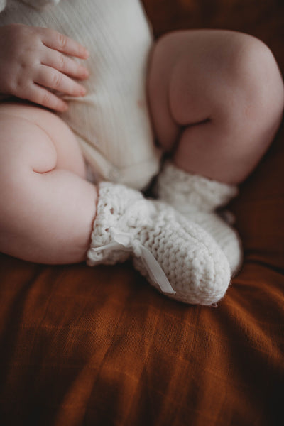 Snuggle Hunny - Merino Wool Bonnet & Booties - Ivory