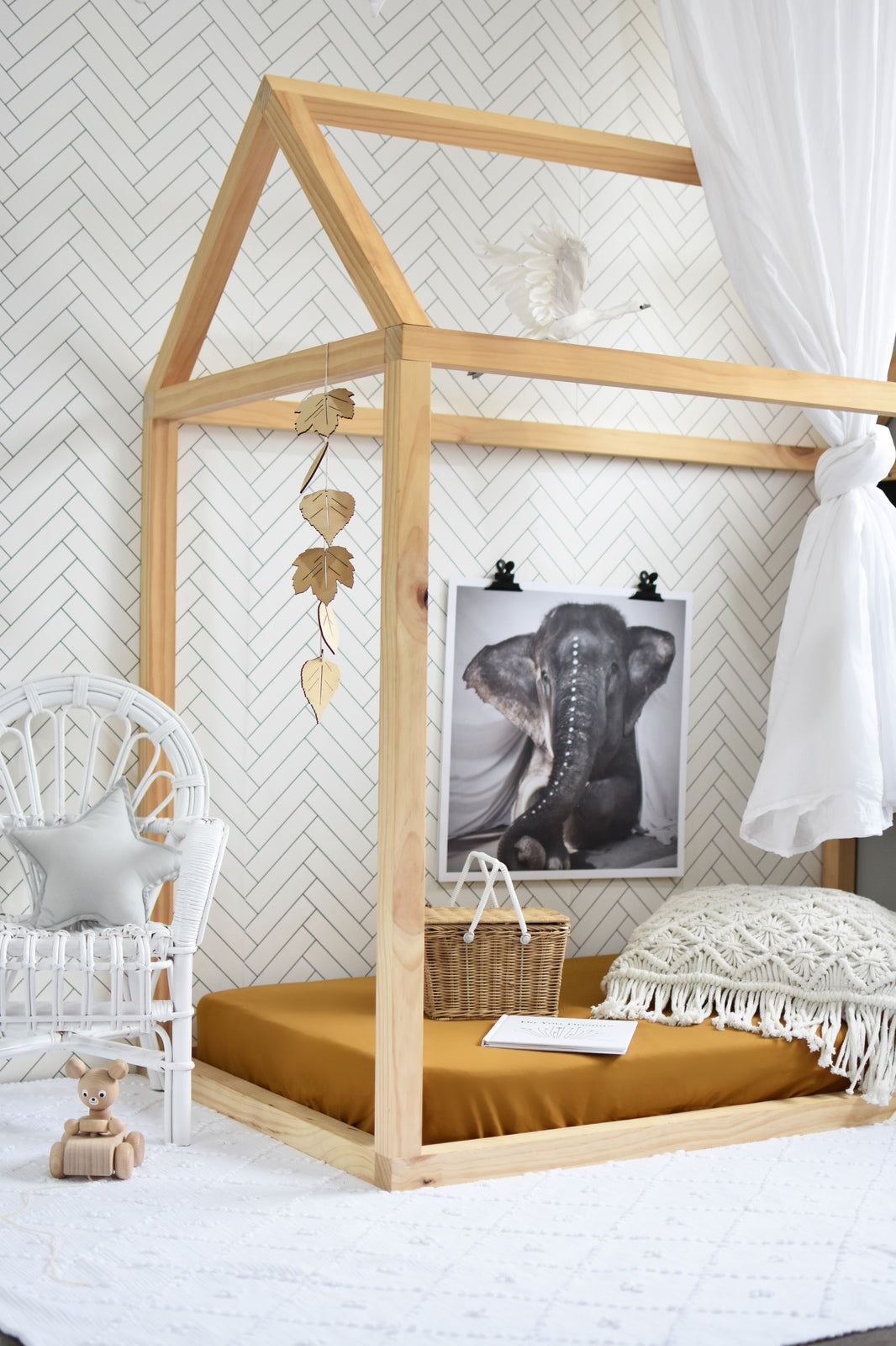 Snuggle Hunny Kids - Fitted Cot Sheet - Bronze