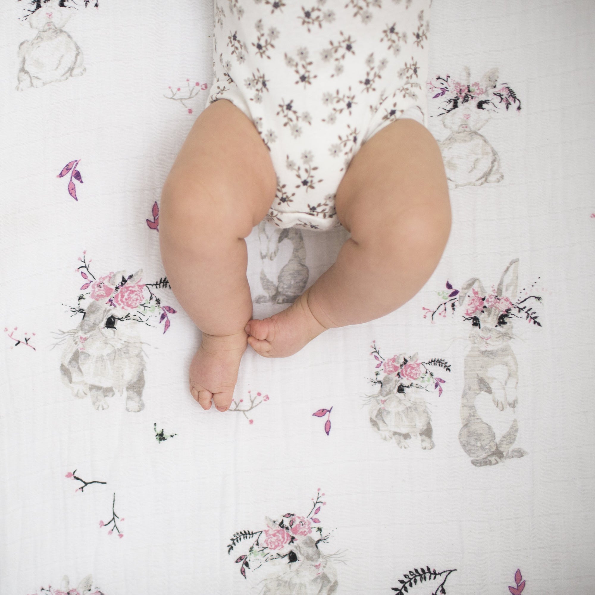 Bebe Au Lait - Muslin Cot Sheet - Bunny Tails