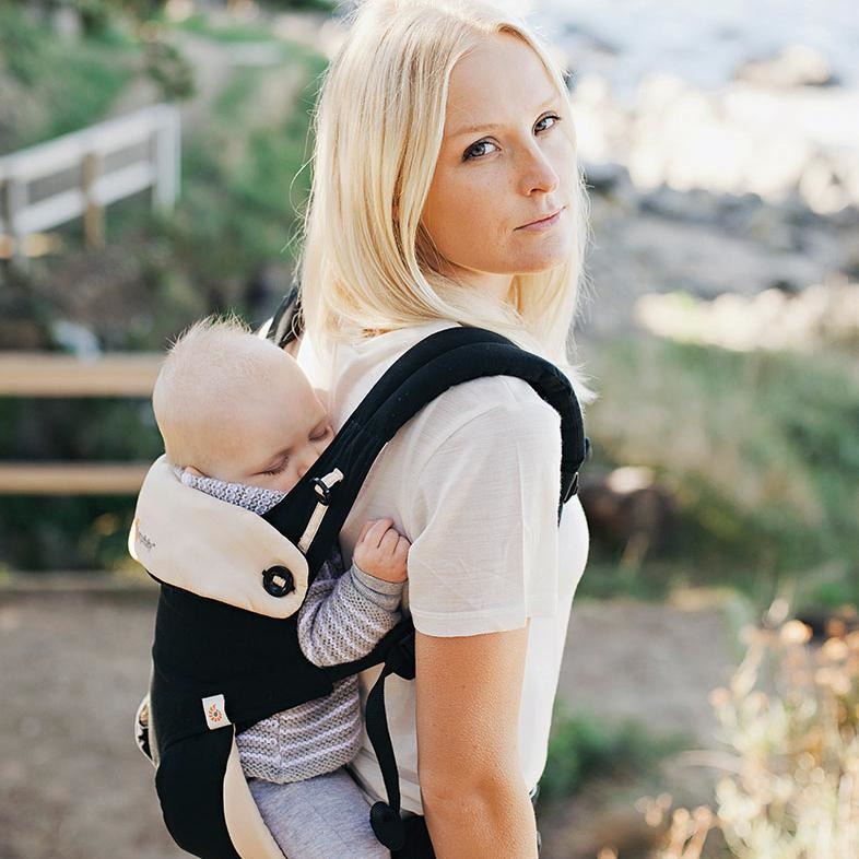 ergobaby carrier 360 black camel Ergobaby 360 Carrier - Black Camel