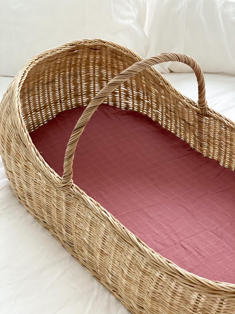 Pop Ya Tot - Cotton Muslin Bassinet Sheet - Mulberry