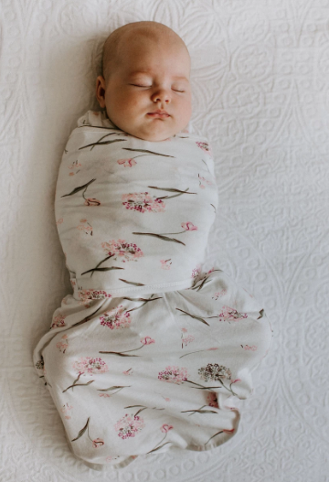 Embe - Baby Swaddle Classic Transitional SwaddleOut - Clustered Flowers